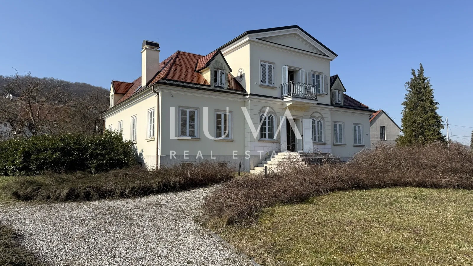 samobor, ekskluzivna vila 900 m2 s velikim imanjem - slika 1