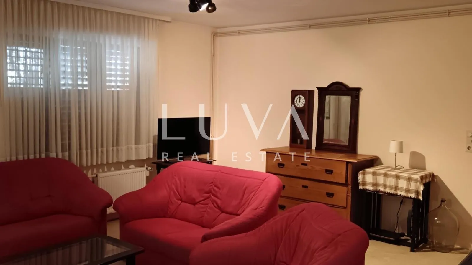 poreč, kukci, kuća 330 m2 s bazenom na prodaju - slika 19