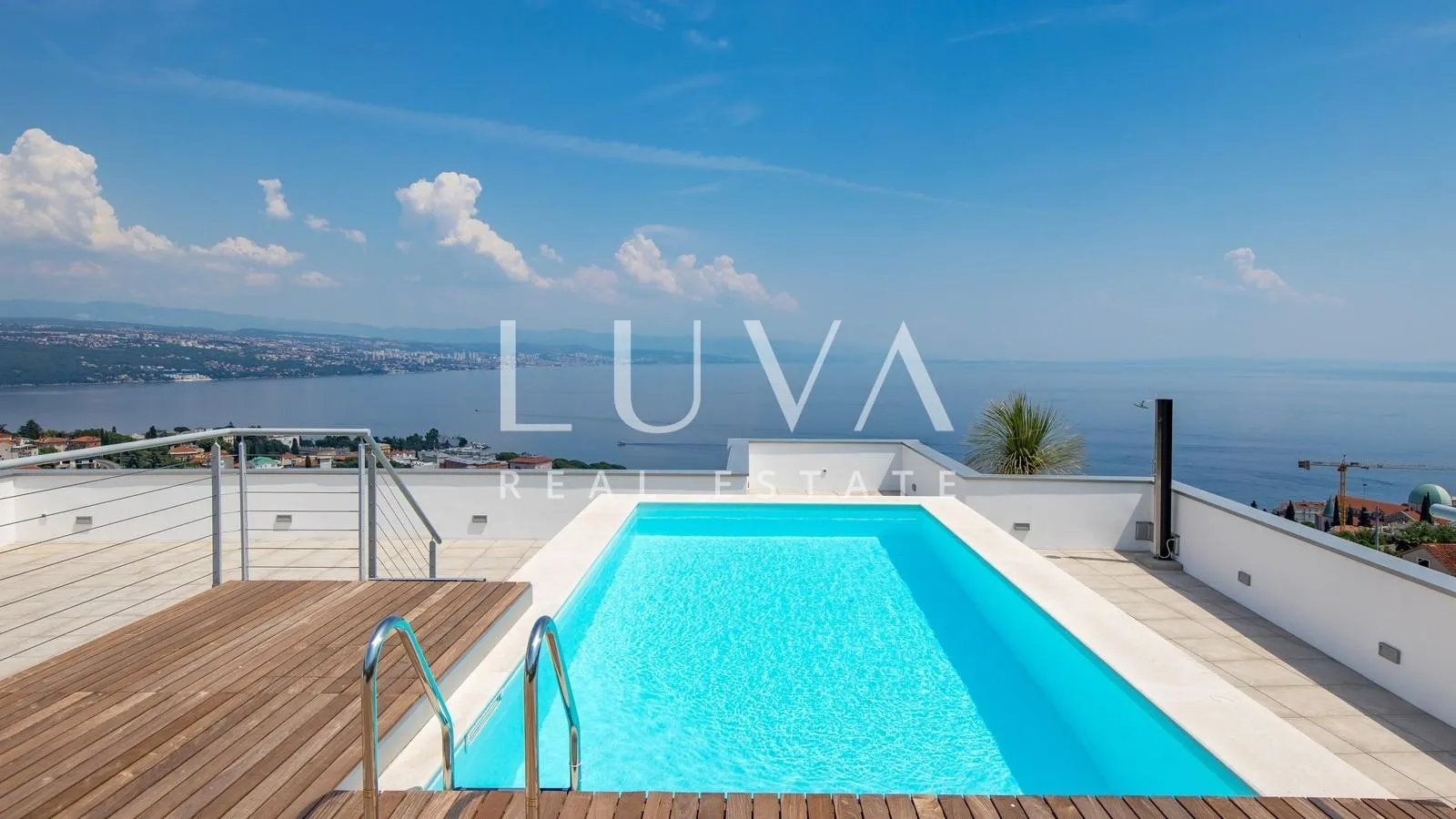 Opatija, luksuzna novogradnja s pogledom na more, stan NKP 367,19 m2