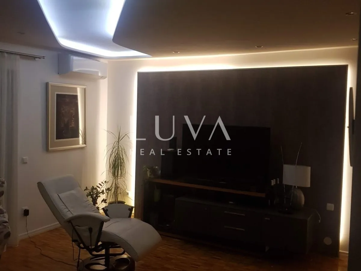 vrbovsko, prostrana kuća 200 m2 za prodaju - slika 13