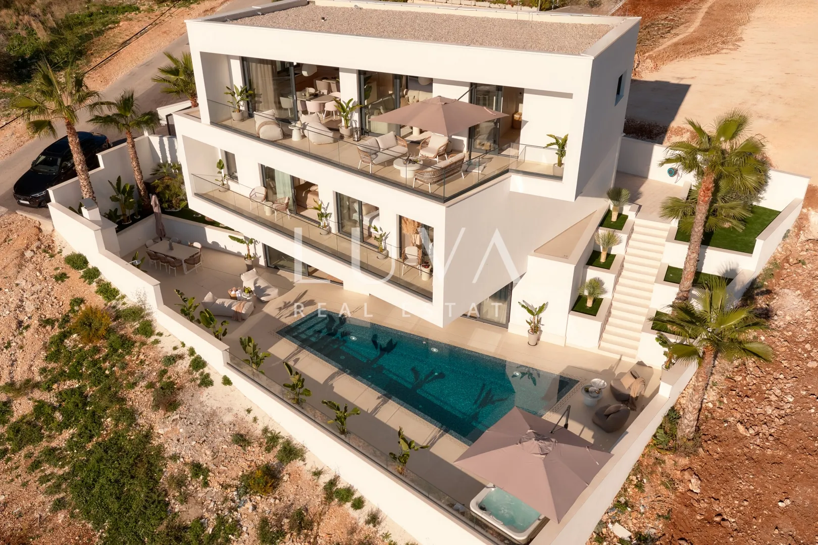 čiovo, luksuzna vila 351 m2 s bazenom i pogledom na more na prodaju - slika 6