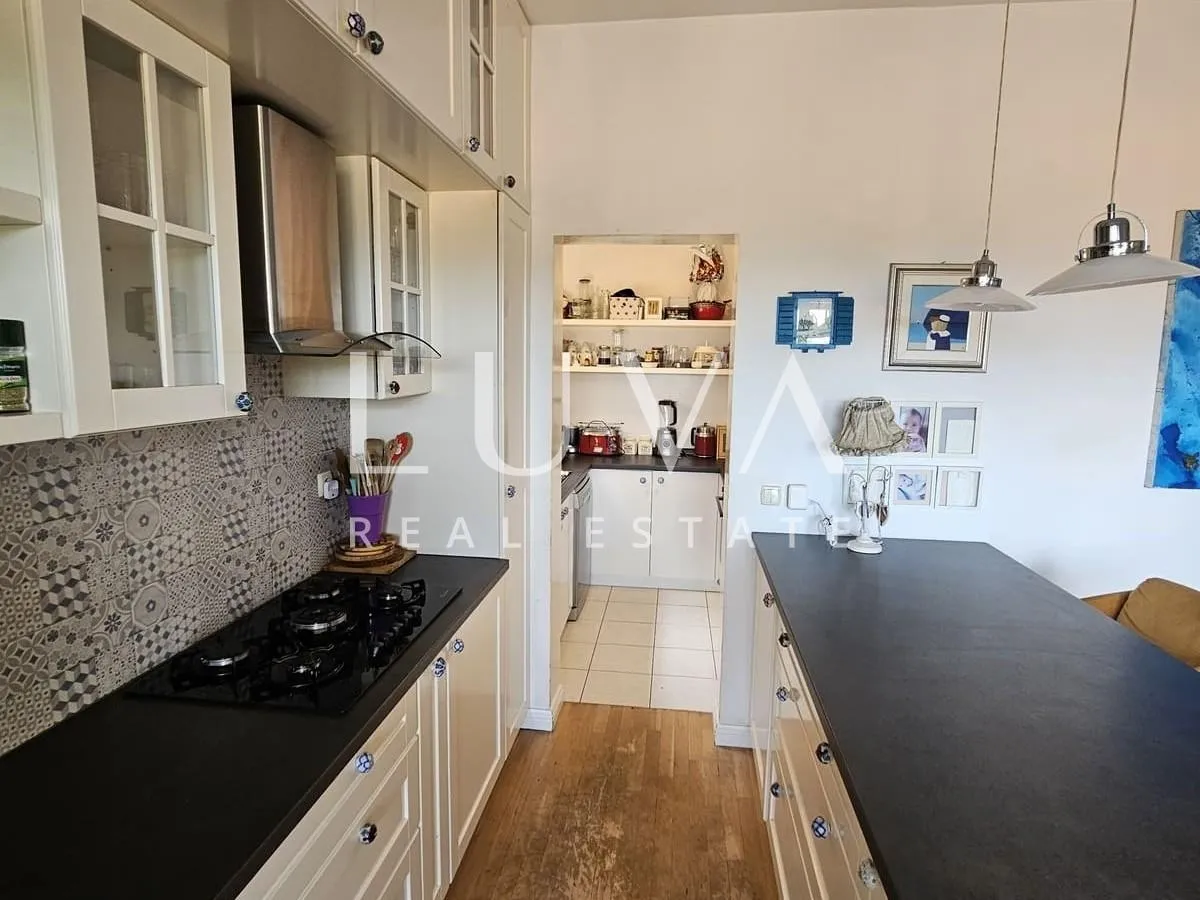 zagreb, gornje prekrižje, luksuzan 4s stan s vrtom i garažom, 230m2 - slika 10