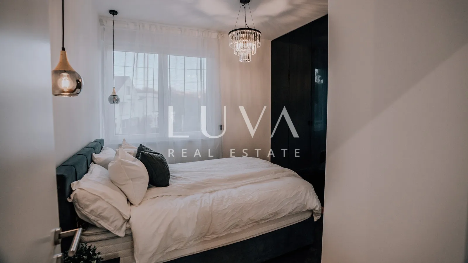 remete, luksuzan 4s penthouse 165m2 + 2vpm za najam - slika 14