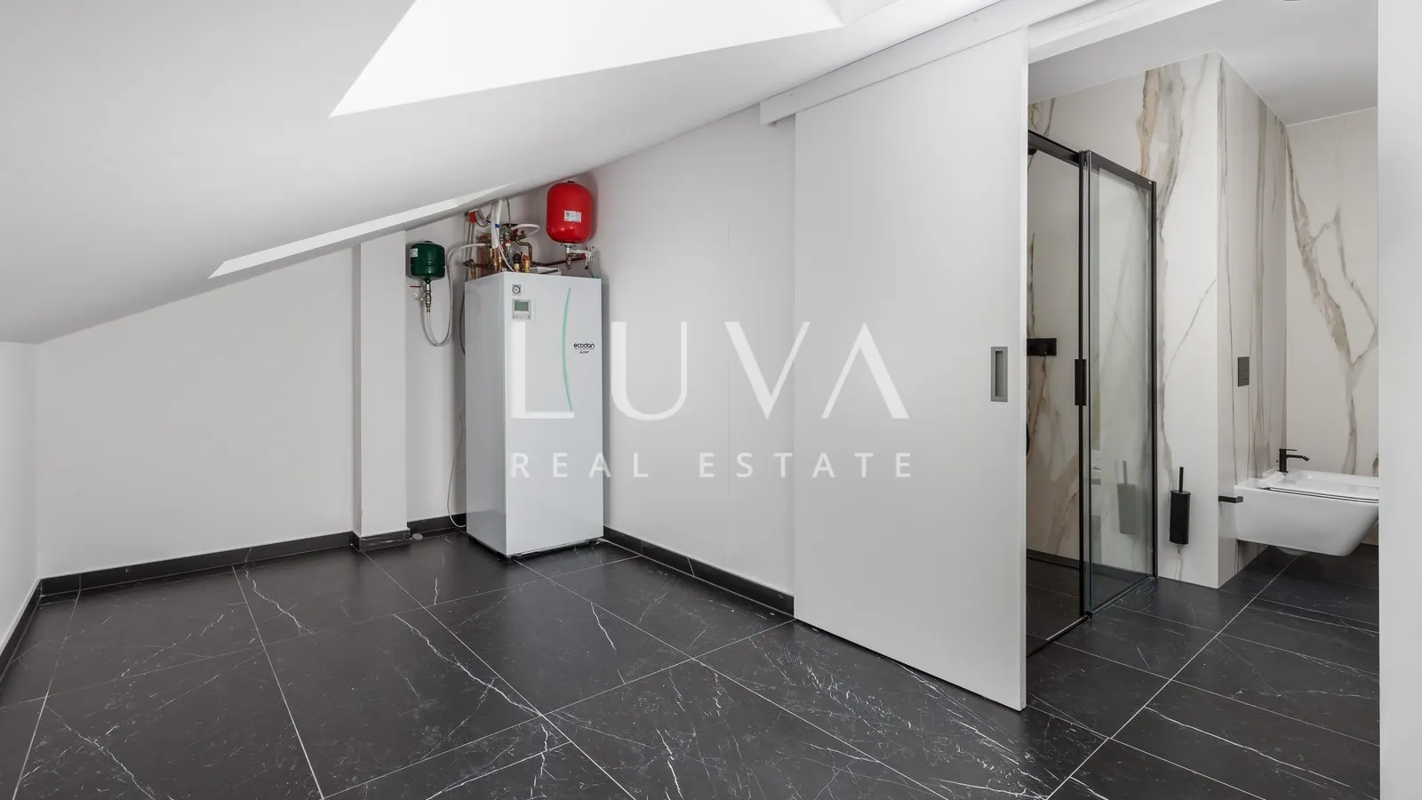 opatija, luksuzna novogradnja s pogledom na more, stan nkp 367,19 m2 - slika 28