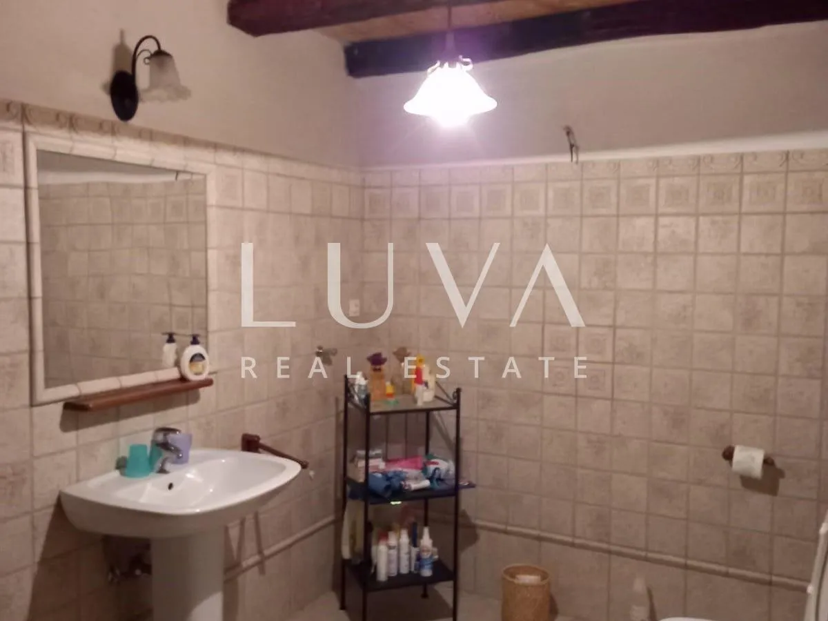 hum, istra, povijesna kamena kuća na prodaju, investicijska prilika - slika 7