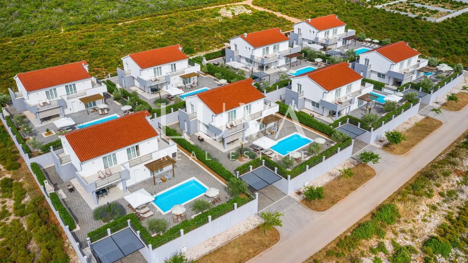debeljak, zadar, resort, 8 kuća s bazenom na prodaju, investicija - slika 2