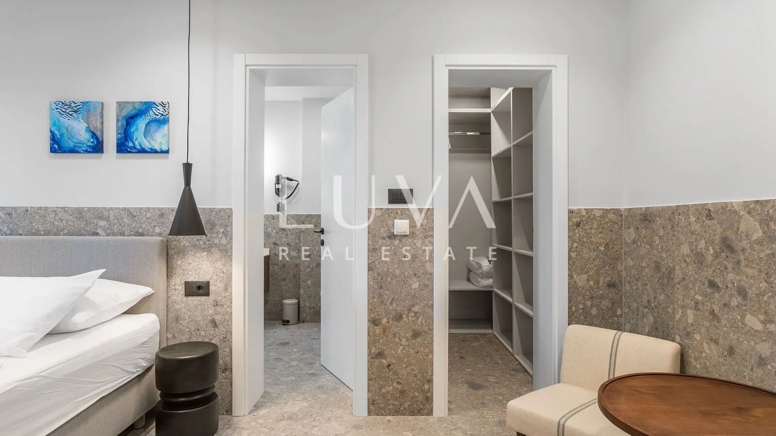 duće, omiš, luksuzni resort s 4 velika apartmana i bazenom uz more na prodaju - slika 16