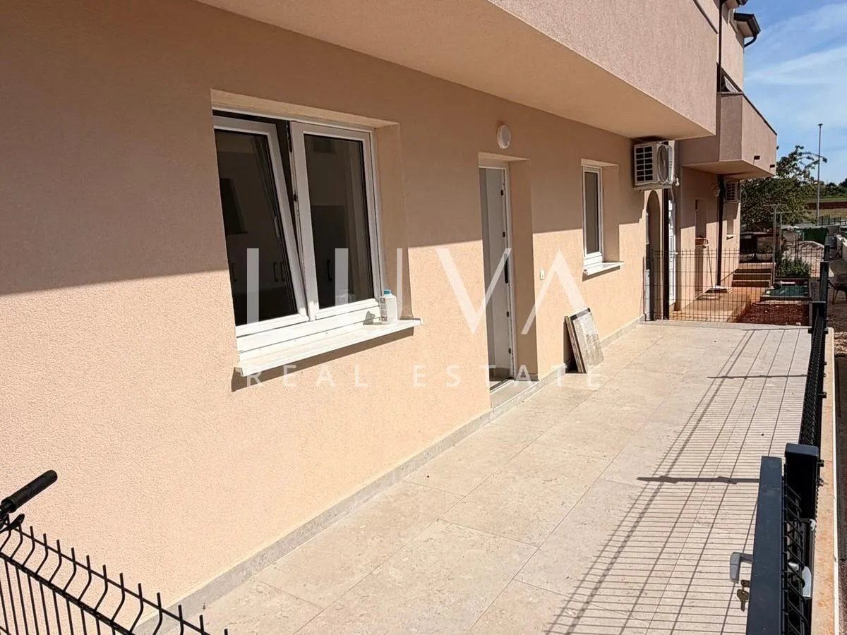 novigrad, istra, dvosoban stan s terasom, 1.500 m od mora, 39 m² - slika 10