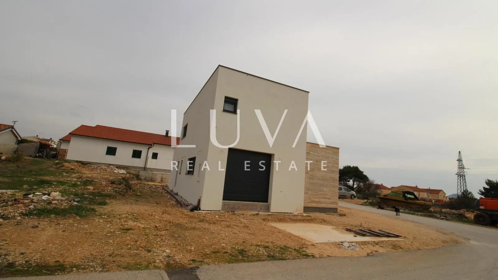 vodice, moderna kuća s bazenom, 176 m2 za prodaju - slika 9