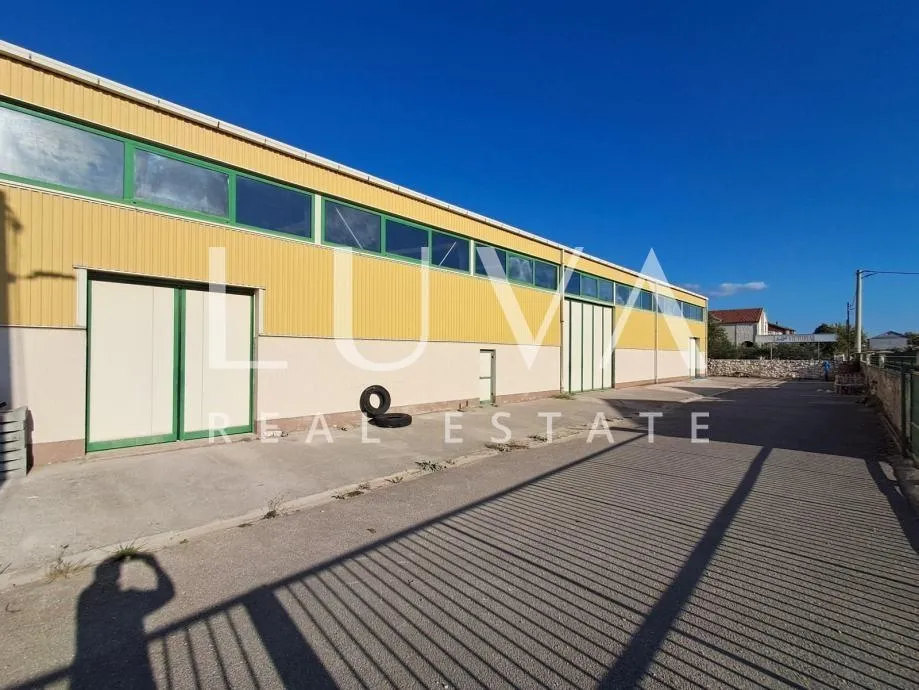 Skradin, Dubravice, hala za najam, 1000 m2 - Dubravice, Skradin