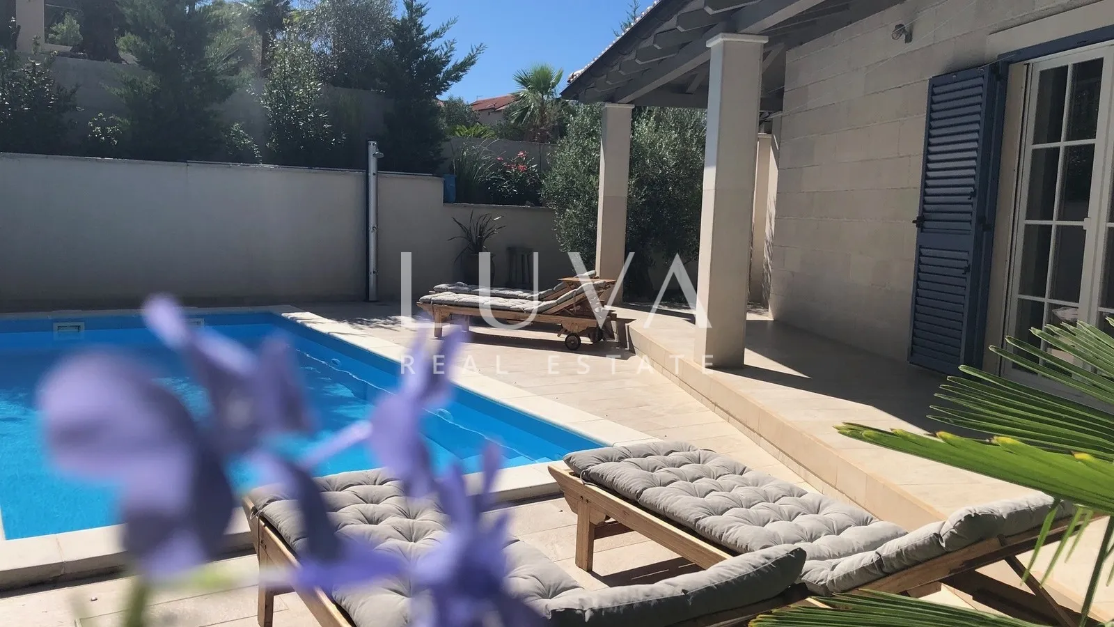 murter, betina, luksuzna kuća 148m2 s bazenom na prodaju - slika 2