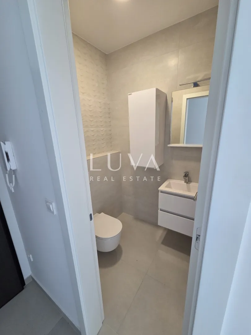novalja, moderna novogradnja, stan s2/z1, nkp 76 m2 - slika 7
