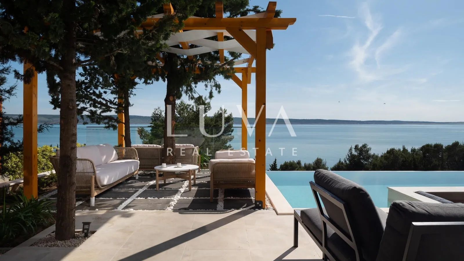 starigrad, luksuzna vila s bazenom i pogledom na more - slika 14