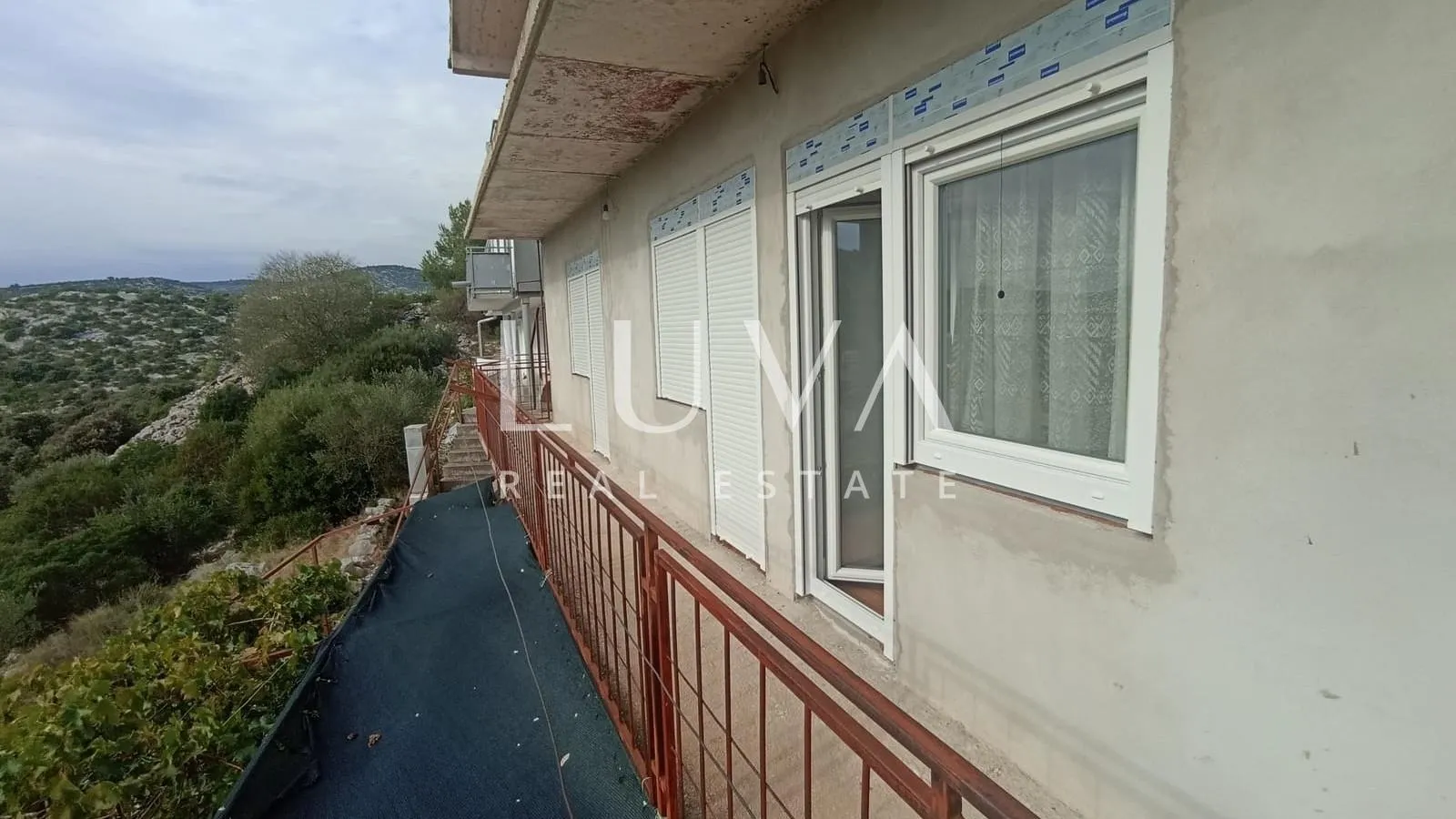 marina, trogir, prodaja dvojne kuće 247 m2 na 3 etaže + parking - slika 16