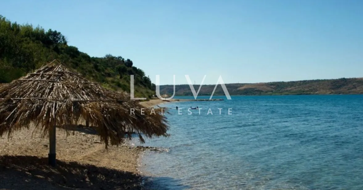 zadar, rtina, atraktivna i luksuzna villa uz more na prodaju - slika 4