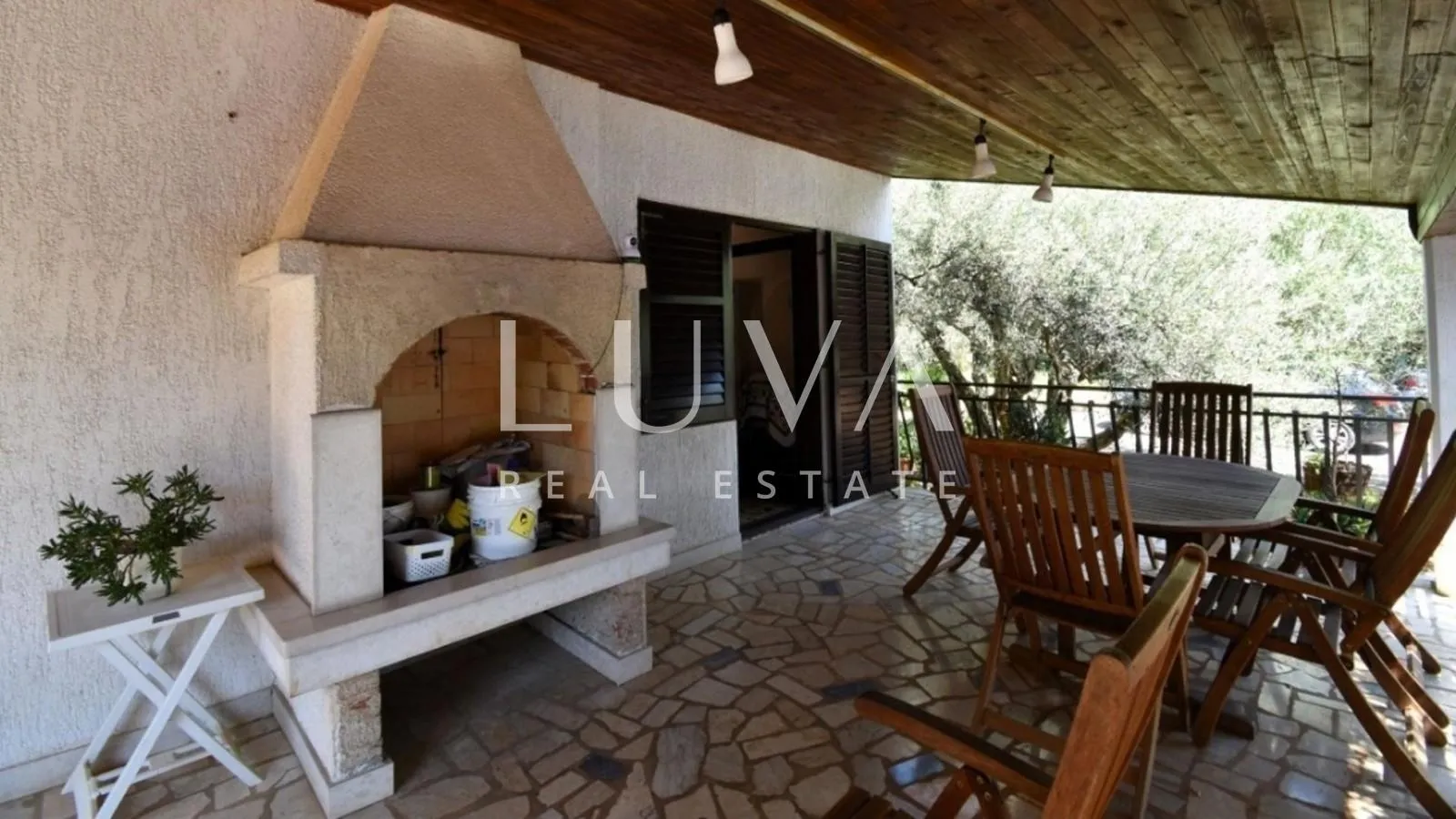 poreč, kukci, kuća 330 m2 s bazenom na prodaju - slika 9