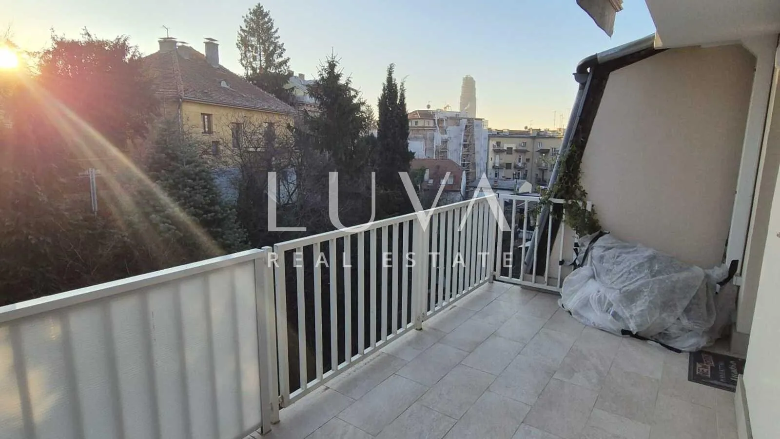 zagreb, šalata, dvoetažan šesterosobni stan 225m2, prodaja - slika 25