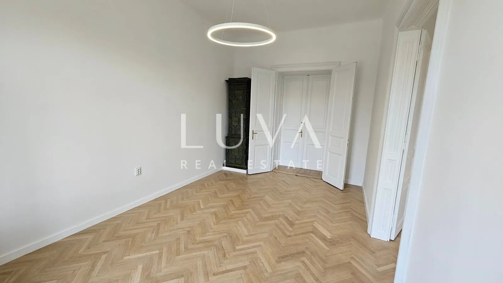 centar, svačićev trg, stan 101m2 za poslovni najam - slika 5