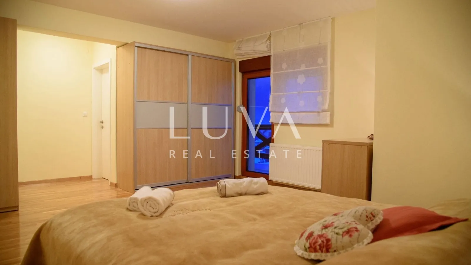 bjelolasica, resorts s 3 kuće za odmor, investicija - slika 11