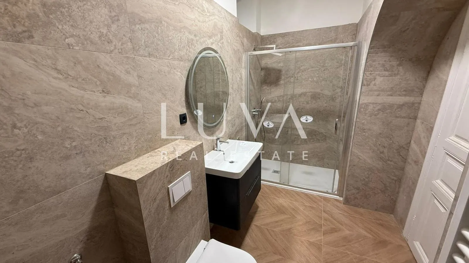 zagreb, centar, stan 253 m2 idealno za poslovnu namjenu - slika 23
