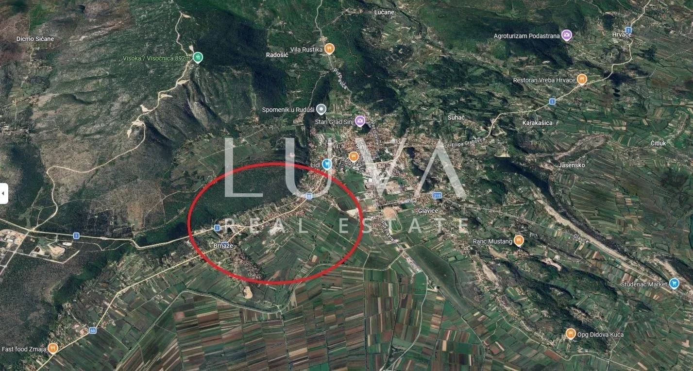 sinj, brnaze, građevinsko zemljište 1185m2 s 3 kamene kuće tlocrta 180m2 - slika 1