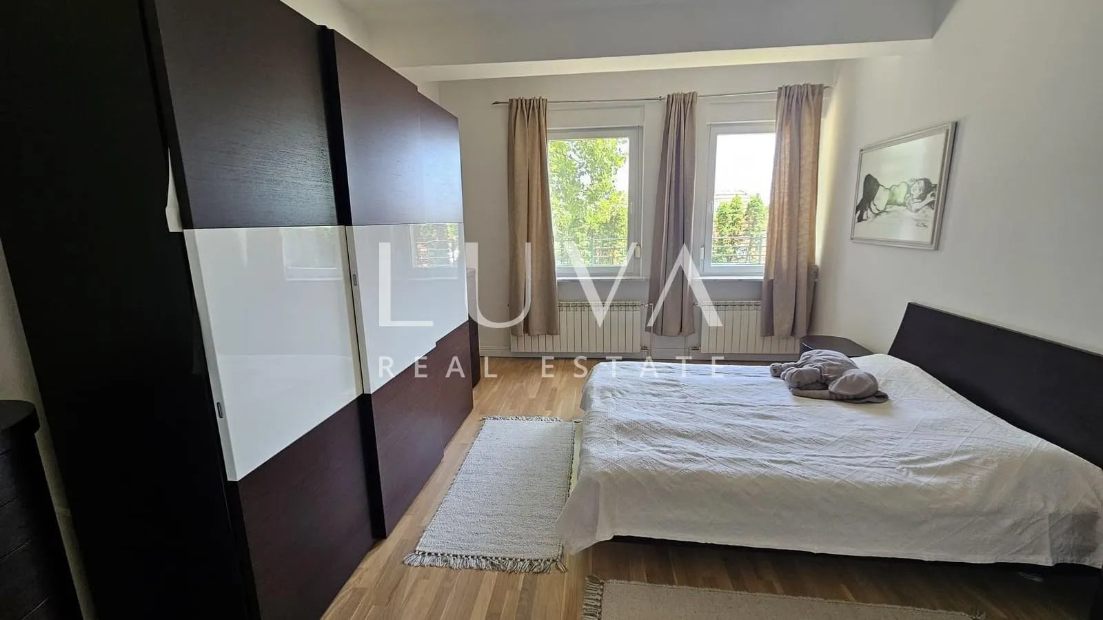 zagreb, gornje prekrižje, luksuzan 4s stan s vrtom i garažom, 230m2 - slika 12