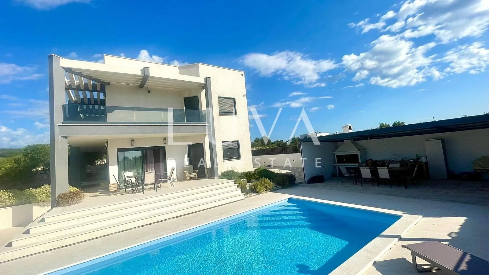 vodice, luksuzna vila s bazenom na prodaju - slika 17