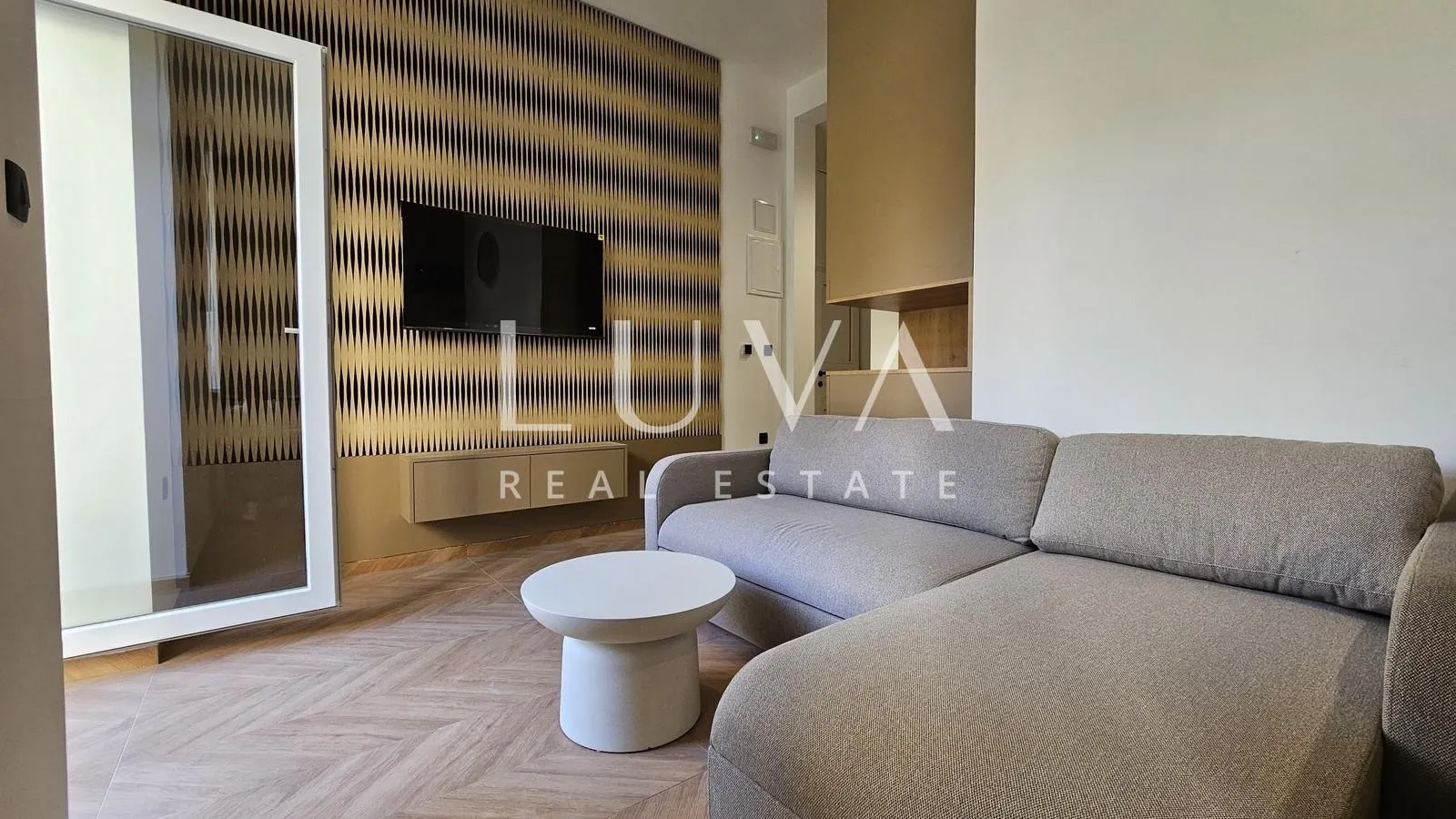 zagreb, branimirova, garsonijera 25m2, najam - slika 3