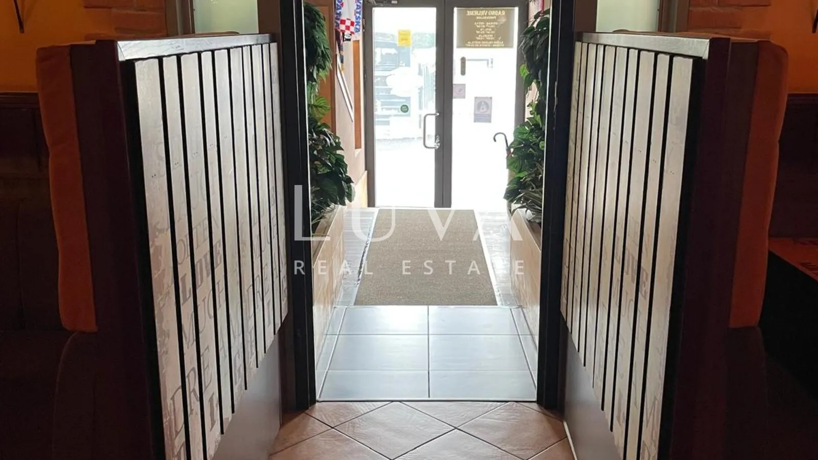 zagreb, vrbani, ugostiteljski objekt s dvoetažnim stanom 450m2 - slika 8
