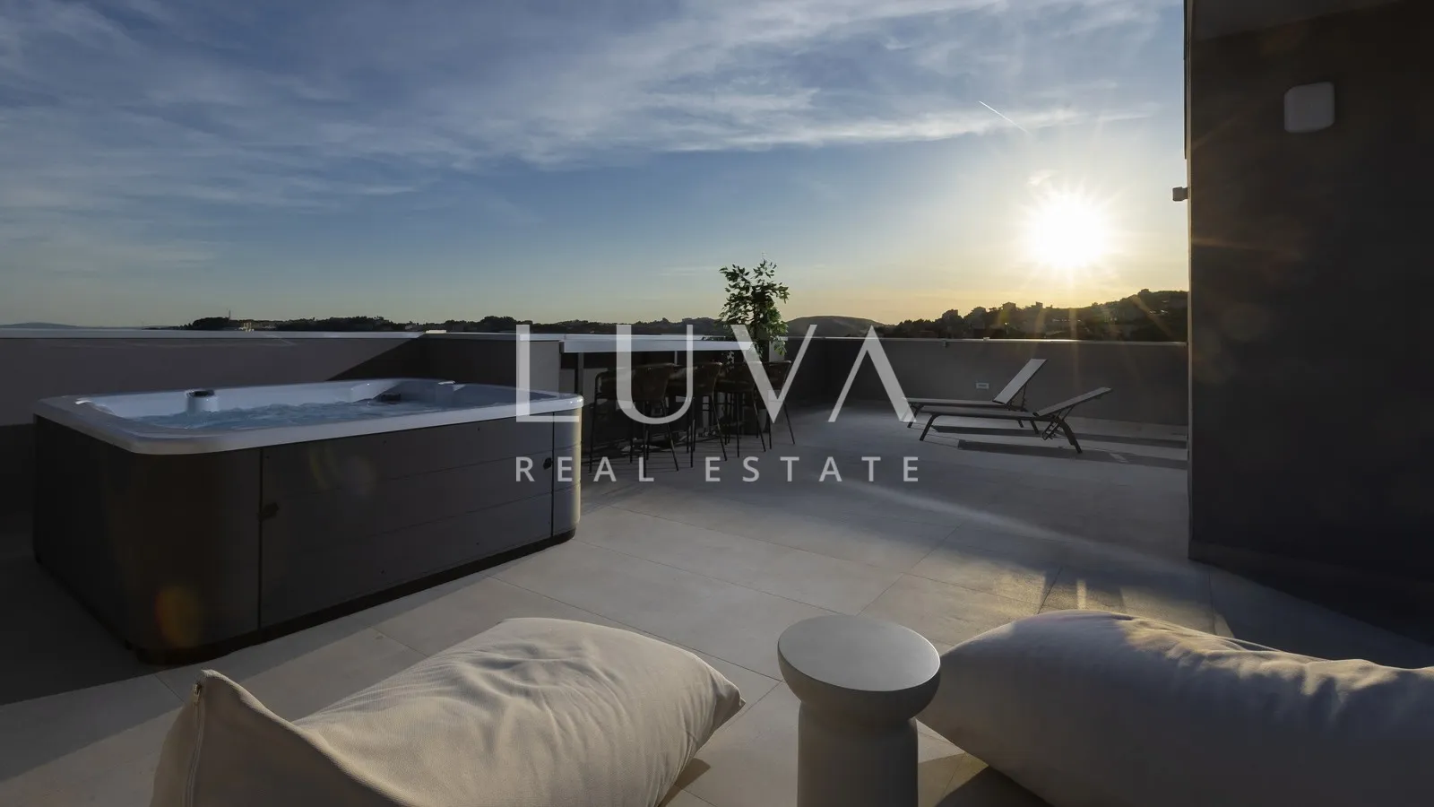 split, luksuzna vila s pogledom na more, 220 m2 za dugoročni najam - slika 6