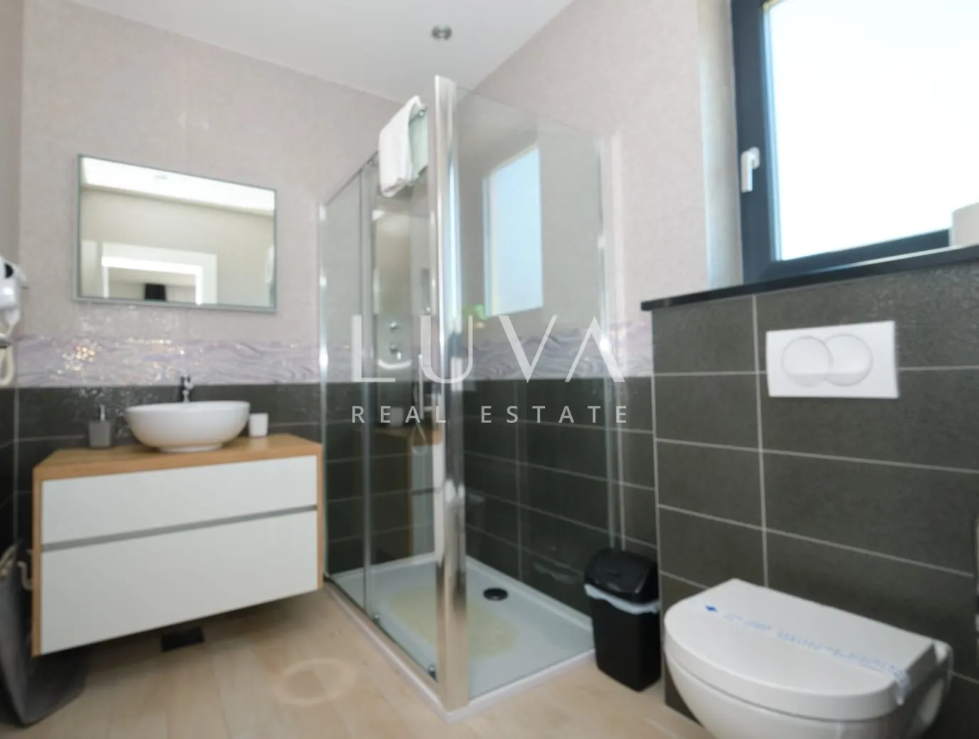 kaštel stari, vila 324 m² s bazenom i pogledom na more na prodaju - slika 28
