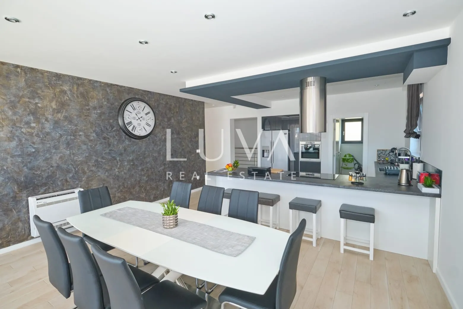 kaštel stari, vila 324 m² s bazenom i pogledom na more na prodaju - slika 8