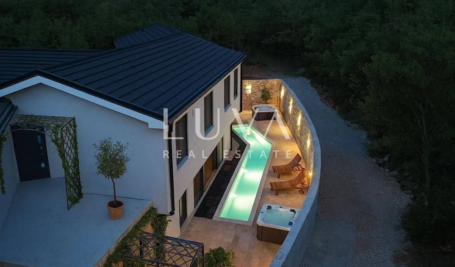 Krk, Vrbnik, luksuzna vila s bazenom na osami na prodaju - Risika, Vrbnik