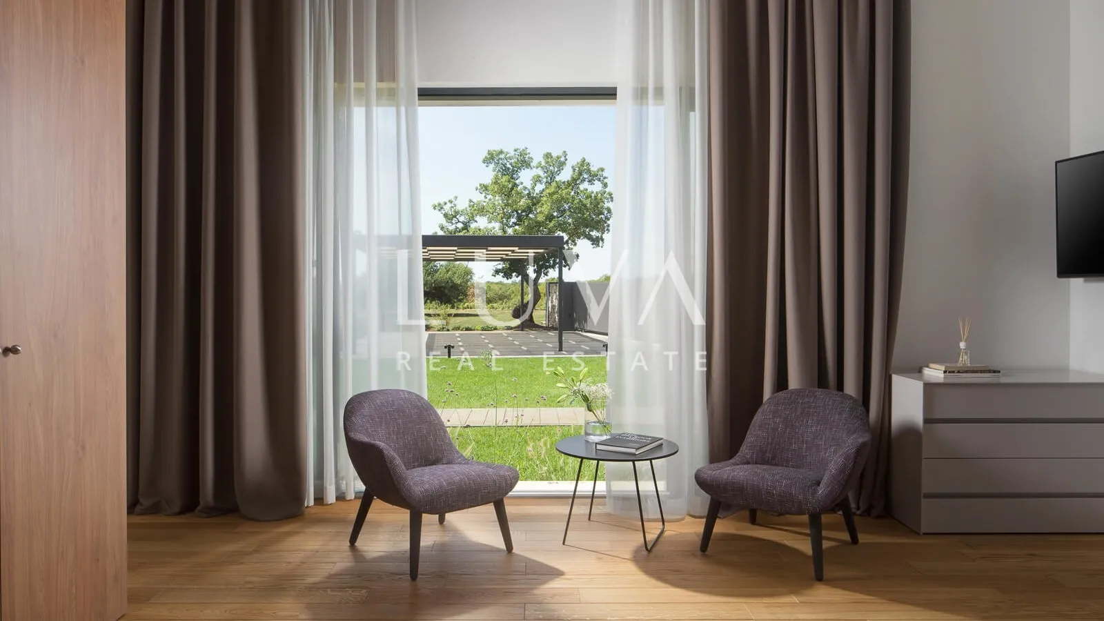 istra, bale, luksuzna vila s 3 bazena i wellnessom na prodaju - slika 18