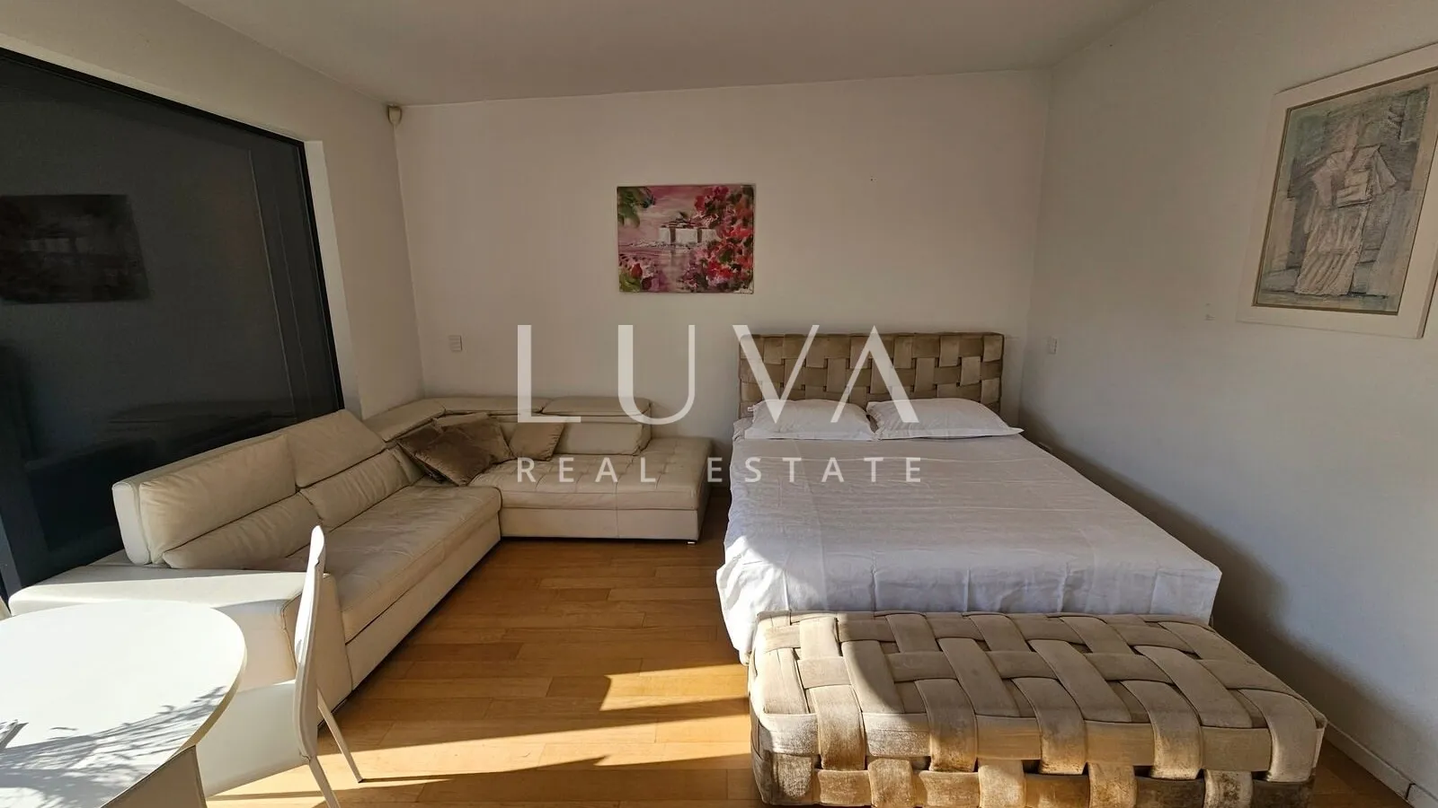 ban centar, studio apartman, terasa i garaža na prodaju - slika 9