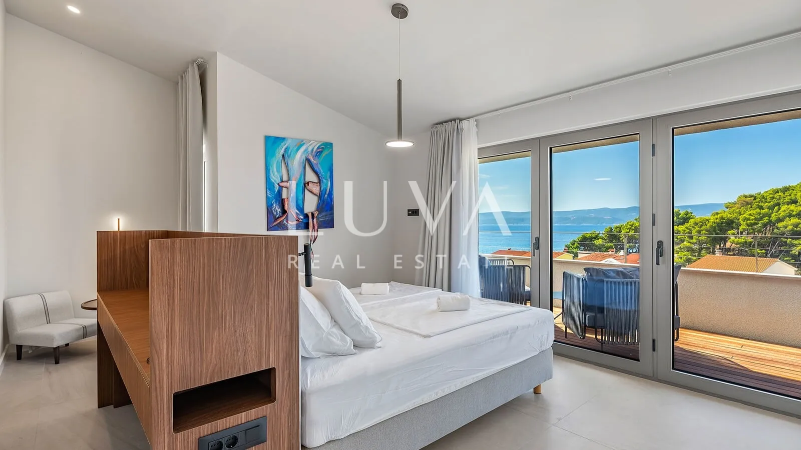 duće, omiš, luksuzni resort s 4 velika apartmana i bazenom uz more na prodaju - slika 5