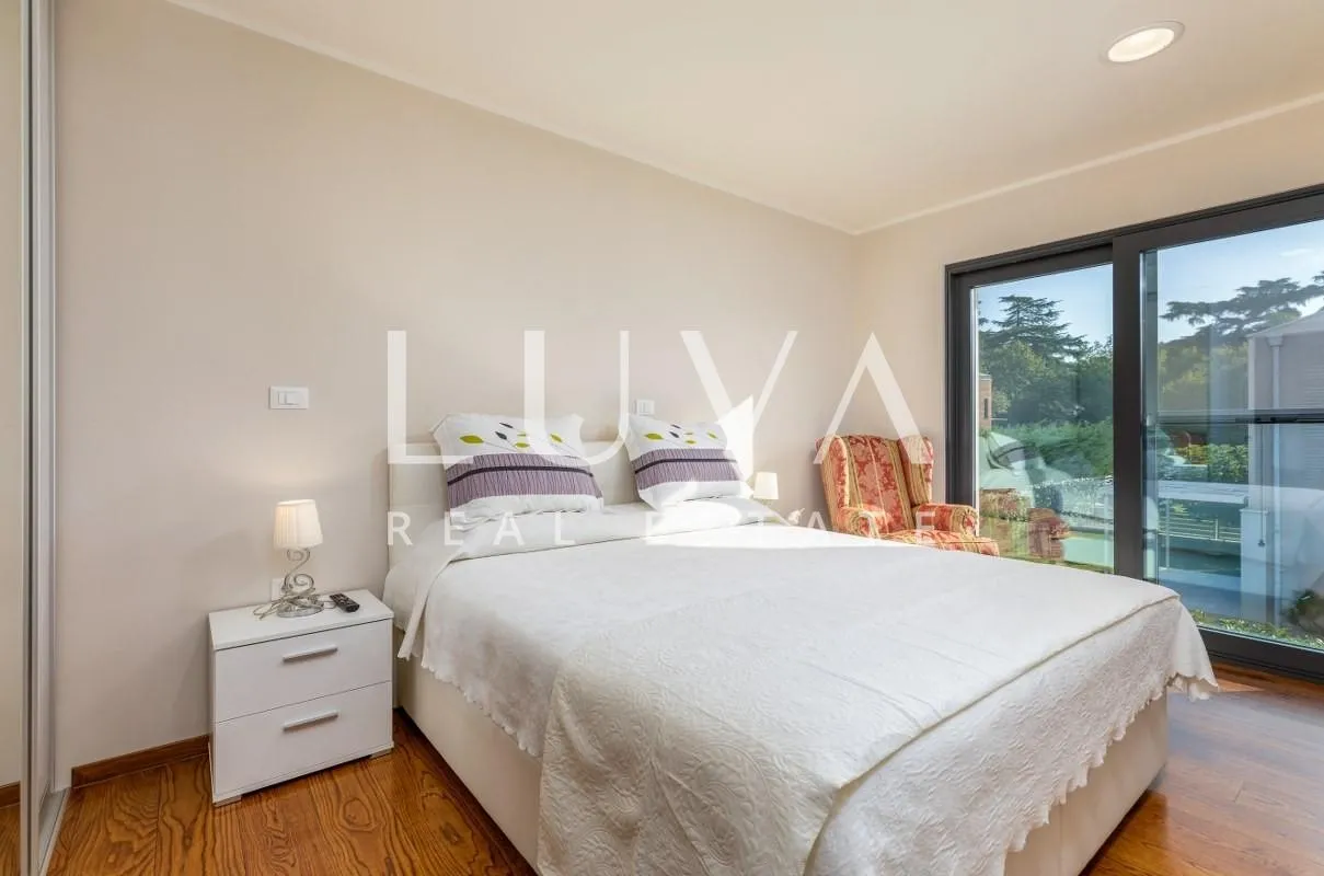 istra, fažana, moderna vila s bazenom uz more, 330 m2 - slika 12