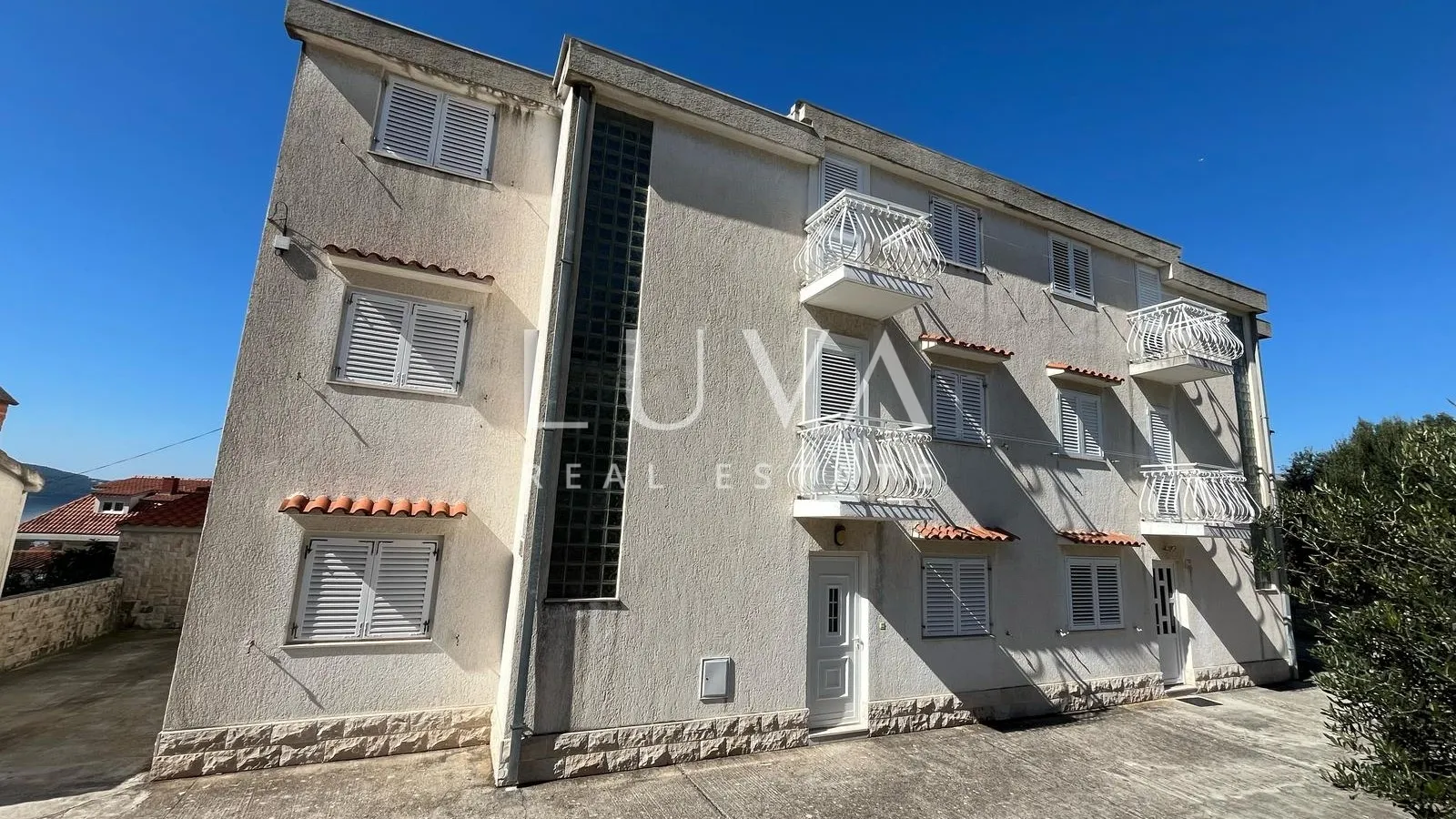 čiovo, apartmanska kuća 540m2 s pogledom na more, prodaja - slika 6