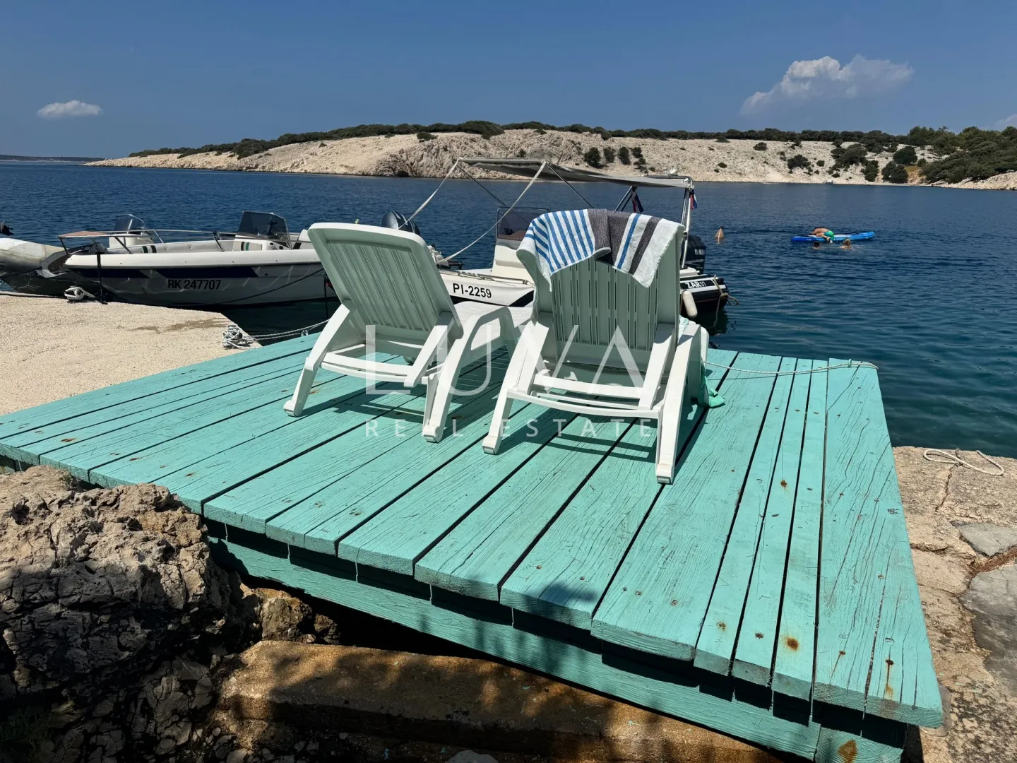 pag, šimuni, vila 158 m2 s bazenom, prvi red do mora - slika 7