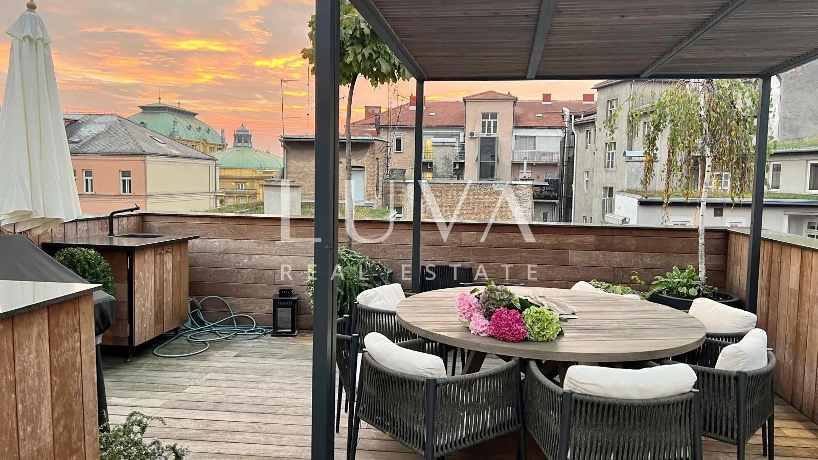 Zagreb, centar, luksuzan stan 230 m2 + 40 m2 terase