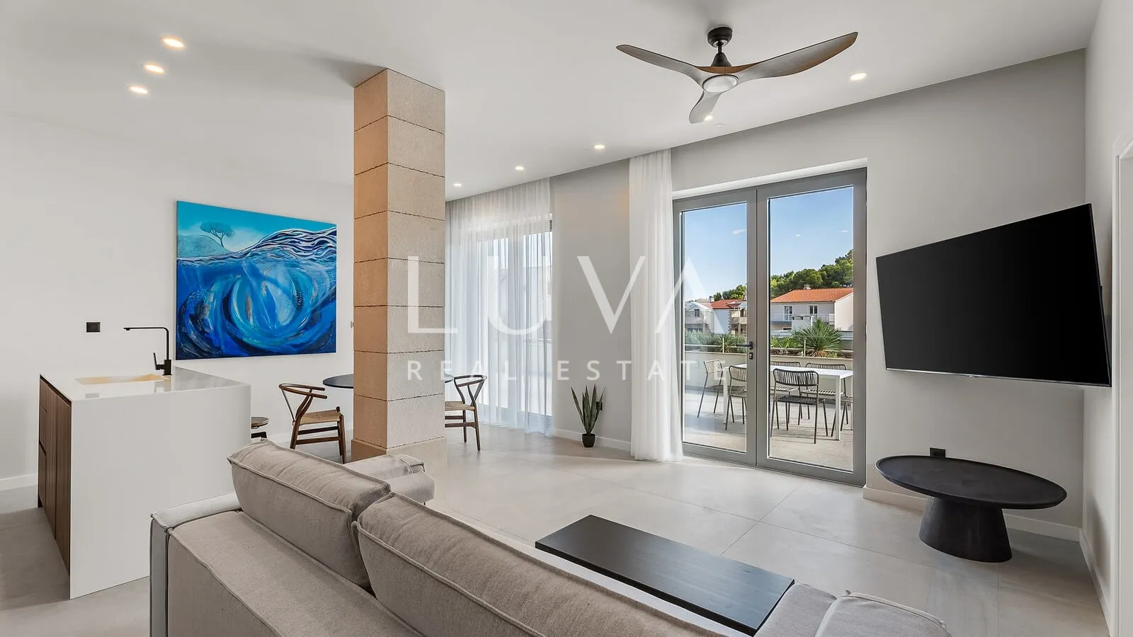 duće, omiš, luksuzni resort s 4 velika apartmana i bazenom uz more na prodaju - slika 26