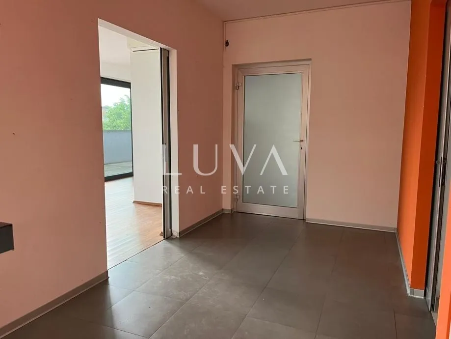 zagreb, britanac, poslovni prostor 110m2 s terasom 51m2 za najam - slika 13