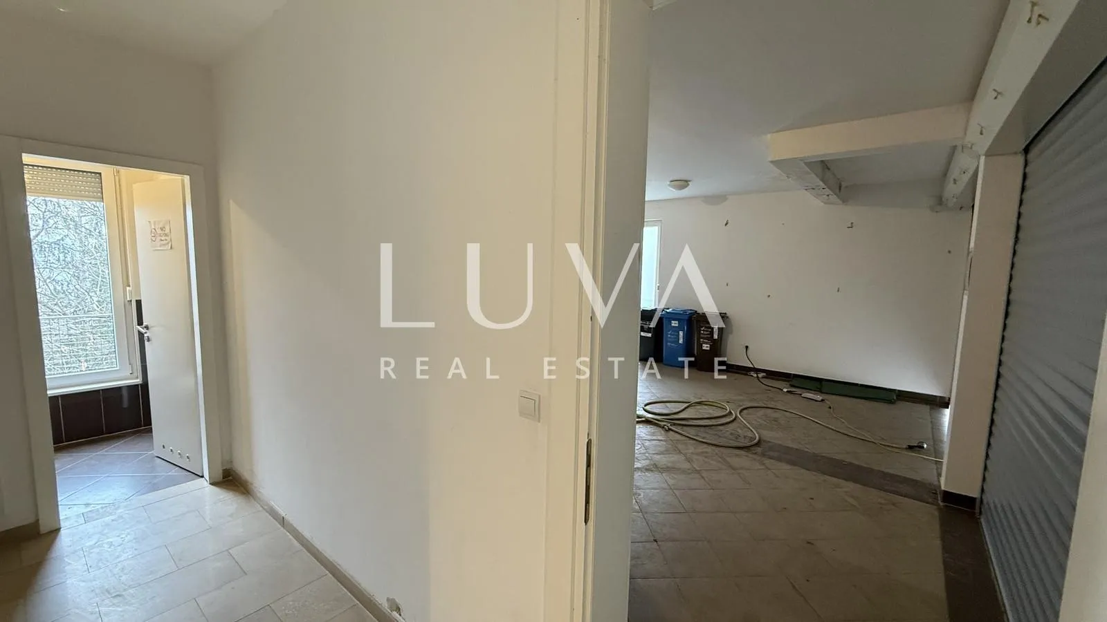 zagreb, gornje vrapče, kuća na 4 etaže s bazenom, 490 m2 - slika 13