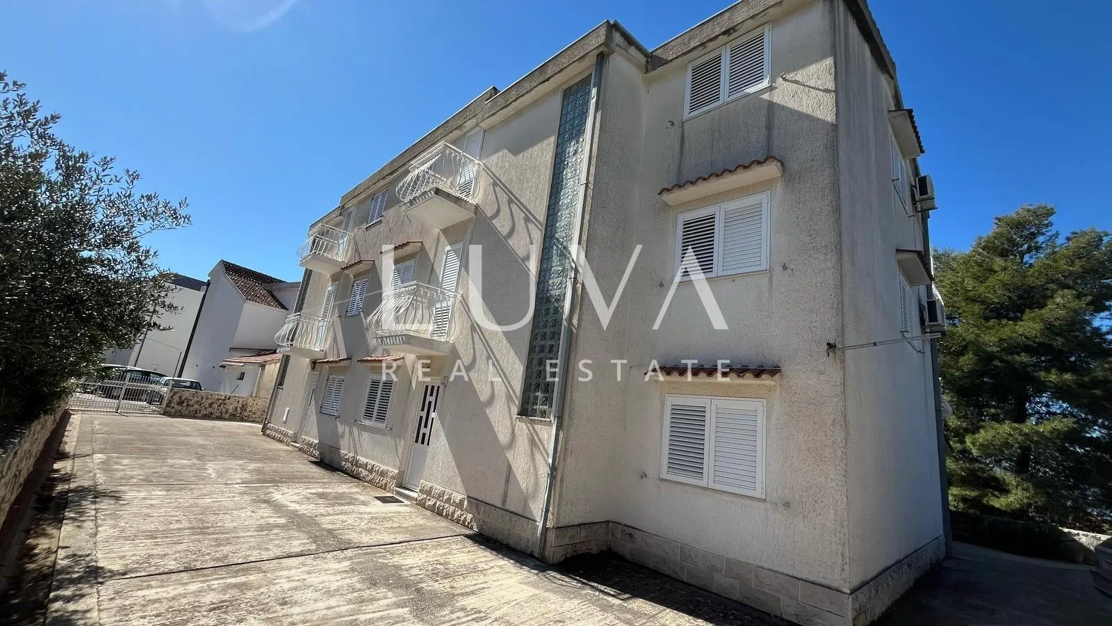 čiovo, apartmanska kuća 540m2 s pogledom na more, prodaja - slika 7