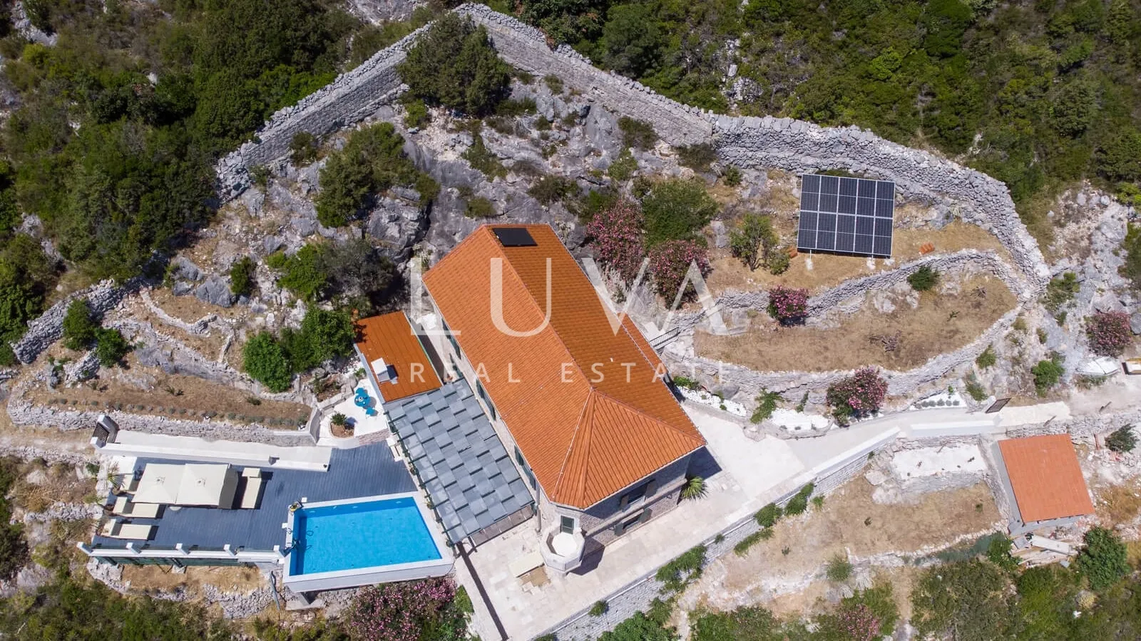 jedinstvena kuća za odmor na pustom otoku, investicijska prilika - slika 39