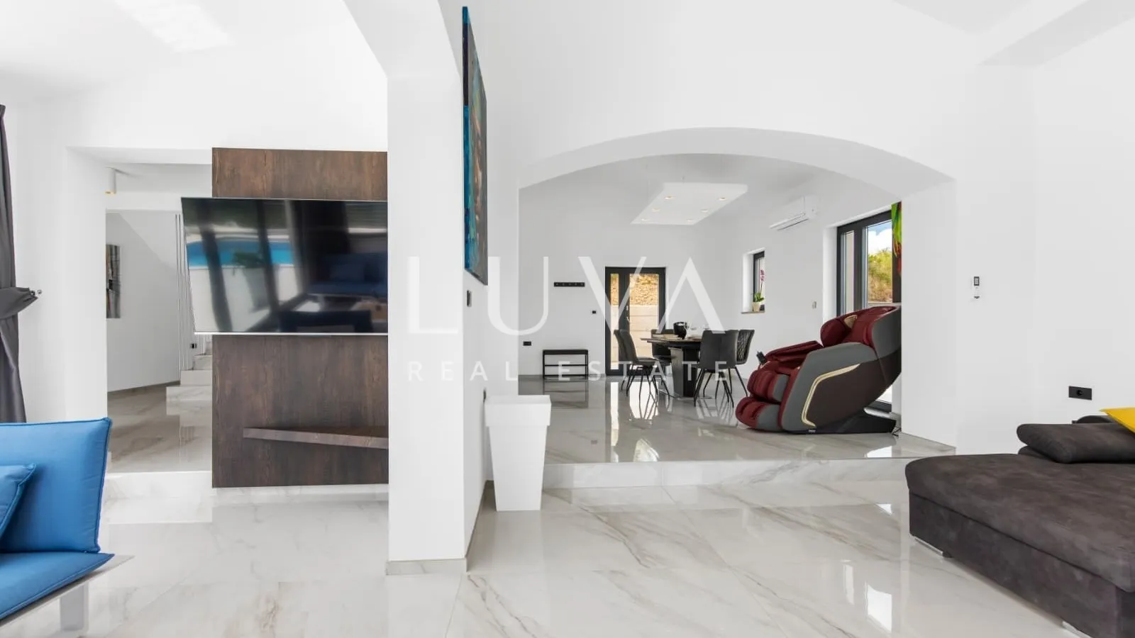 istra, vrh, moderna vila s jedinstvenim pogledom, 190 m2 - slika 17