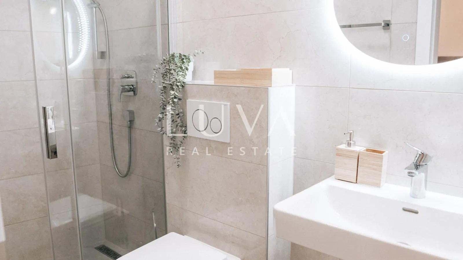 remete, luksuzan 4s penthouse 165m2 + 2vpm za najam - slika 16