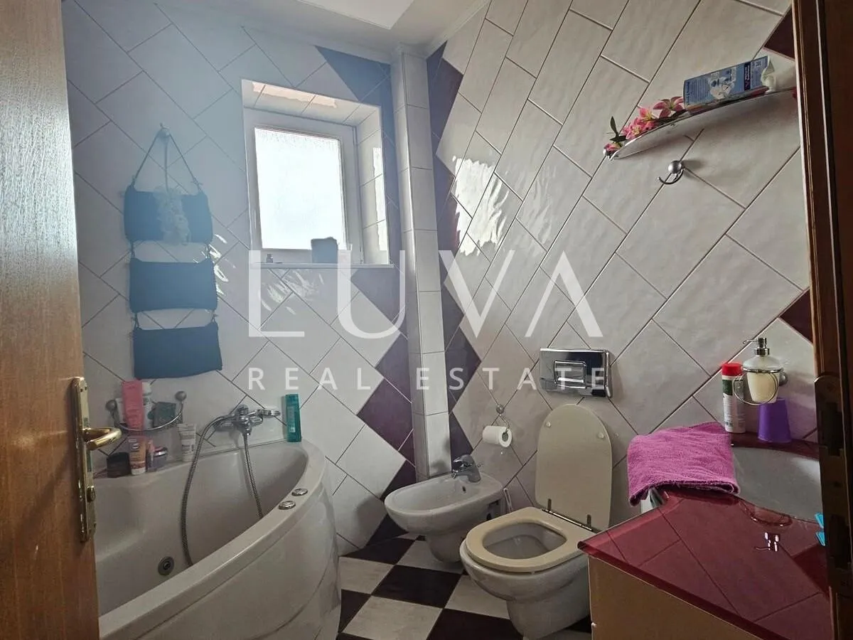 zagreb, ježdovec, raskošna kuća s bazenom na prodaju - slika 41