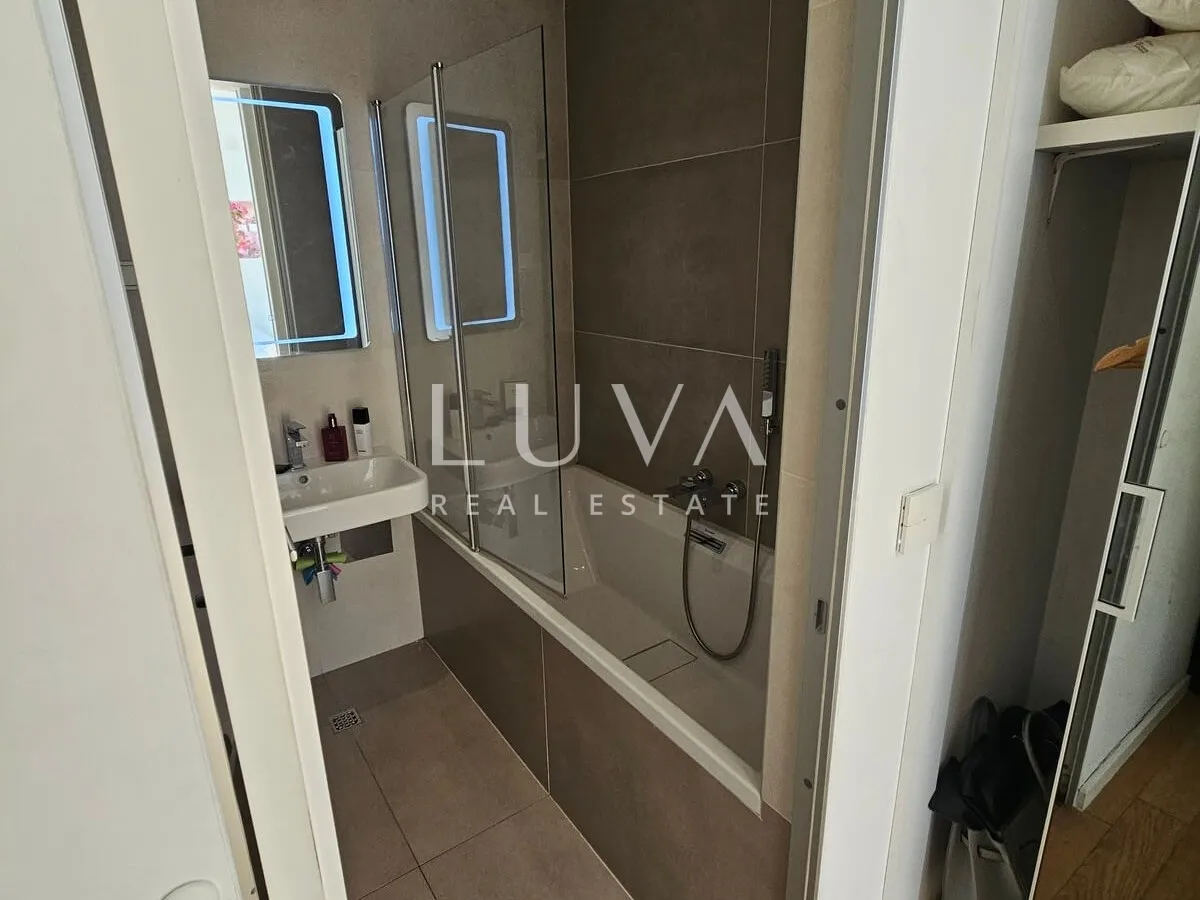 ban centar, studio apartman, terasa i garaža na prodaju - slika 15