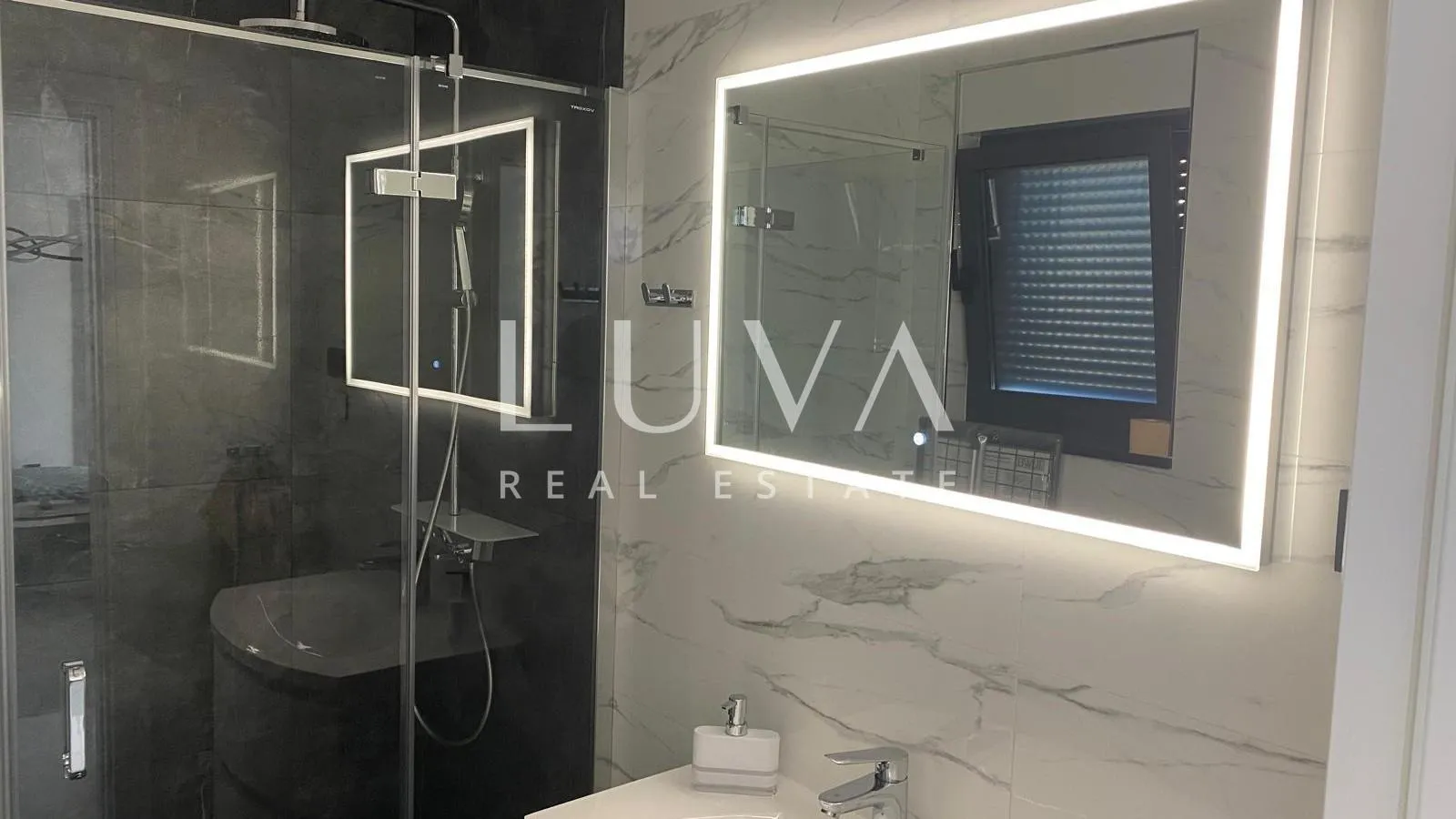 vodice, srima, kuća s 3 apartmana uz more na prodaju - slika 16